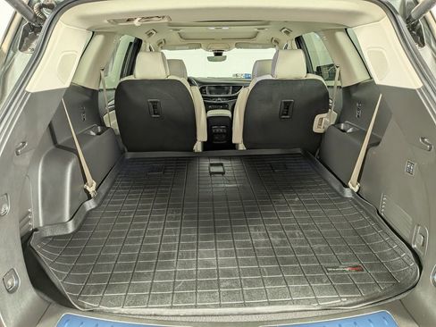 Certified 2023 Buick Enclave Avenir w/ Avenir Technology Package image 10