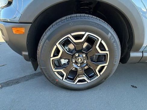 New 2025 Ford Bronco Sport Outer Banks w/ Outer Banks Tech Package+ image 10