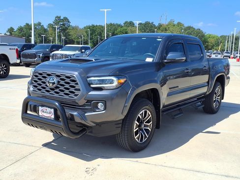 Certified 2023 Toyota Tacoma TRD Sport w/ Technology Package AWD/4WD image 3
