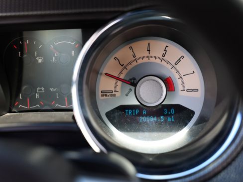 Used 2010 Ford Mustang GT image 49