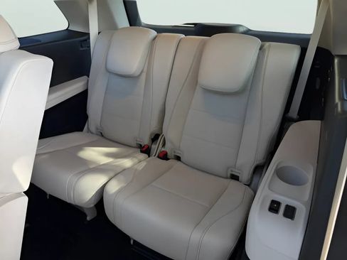 Used 2022 Mercedes-Benz GLS 450 4MATIC image 19