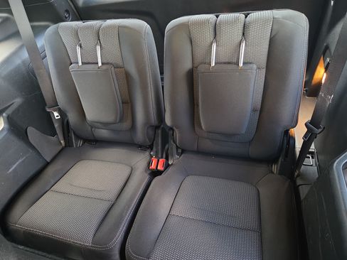Used 2019 Ford Explorer XLT w/ Equipment Group 201A FWD image 8