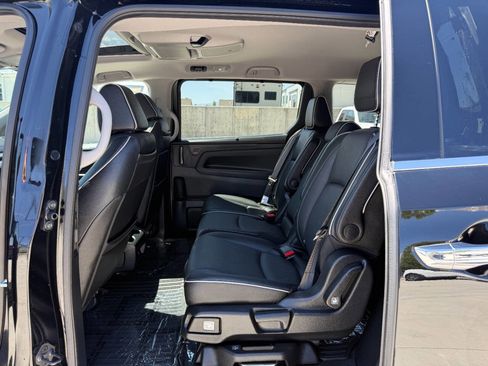 Used 2024 Honda Odyssey Elite image 19
