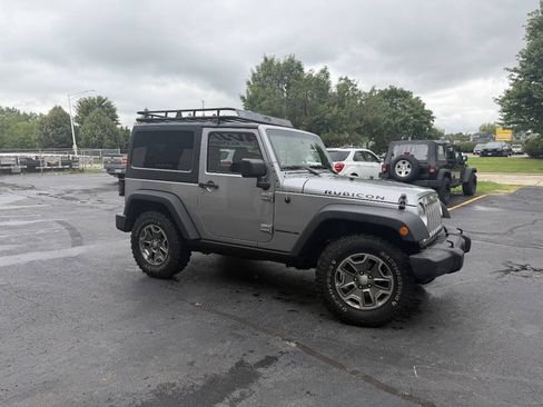 Used 2014 Jeep Wrangler Rubicon w/ Dual Top Group AWD/4WD image 7