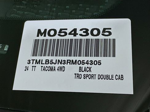 Certified 2024 Toyota Tacoma TRD Sport w/ TRD Sport Upgrade Package AWD/4WD image 22