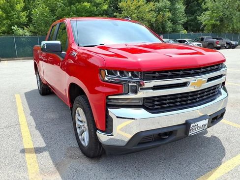 Used 2019 Chevrolet Silverado 1500 LT w/ All-Star Edition AWD/4WD image 2