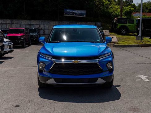 Used 2026 Chevrolet Blazer LT AWD/4WD image 2