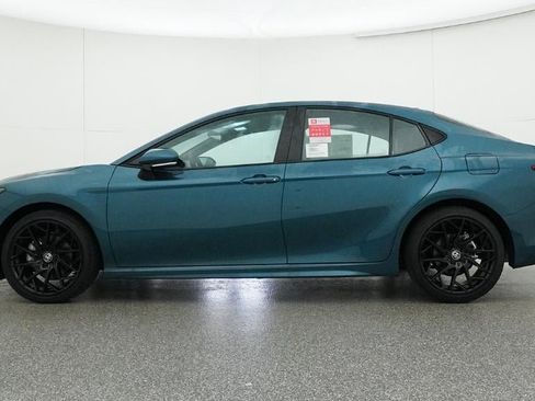 New 2026 Toyota Camry SE image 19