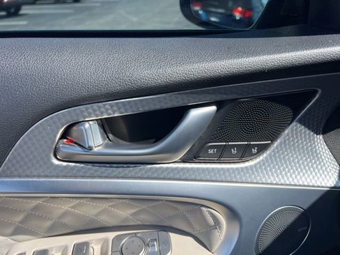 Used 2022 Genesis G70 3.3T w/ Sport Prestige Package image 29