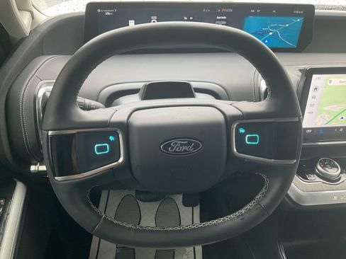 New 2026 Ford Expedition Max Platinum w/ Platinum Ultimate Package AWD/4WD image 23