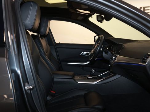 Used 2022 BMW M340i xDrive w/ Driving Assistance Package image 16