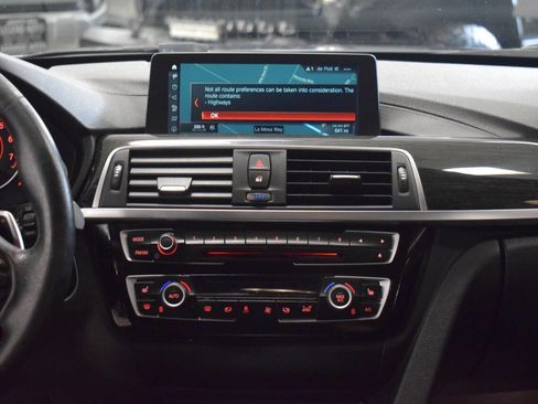 Used 2018 BMW 330i Sedan image 43