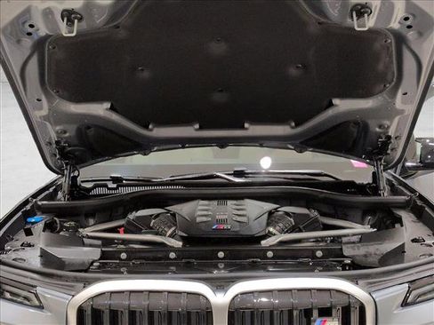 Used 2025 BMW X7 M60i image 26