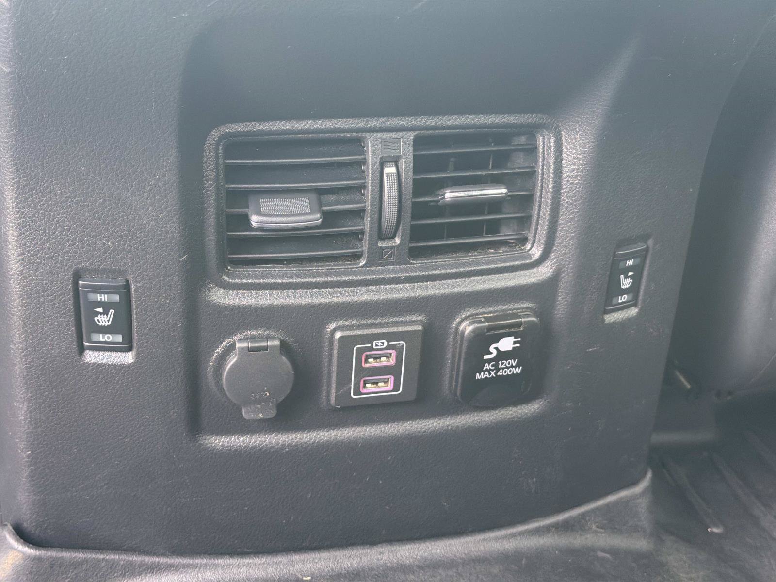 Used 2019 Nissan Titan PRO-4X w/ Pro-4x Convenience Package AWD/4WD image 23