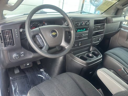 Used 2024 Chevrolet Express 2500 w/ Driver Convenience Package image 10