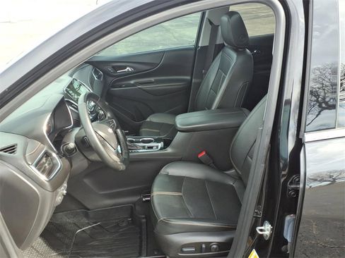 Used 2023 Chevrolet Equinox Premier image 29