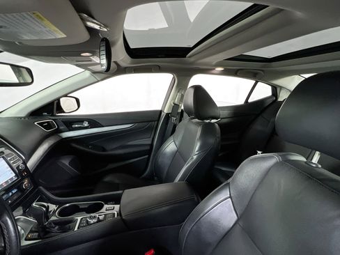 Used 2017 Nissan Maxima 3.5 SL image 22