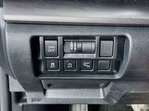 Used 2023 Subaru Crosstrek 2.5i Limited AWD/4WD image 10