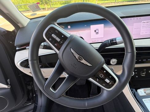 Certified 2026 Genesis GV70 2.5T AWD/4WD image 14
