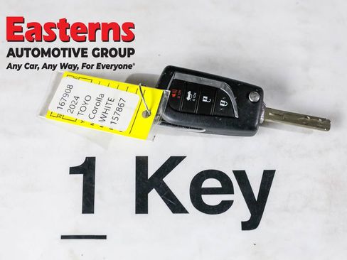 Used 2024 Toyota Corolla LE image 35