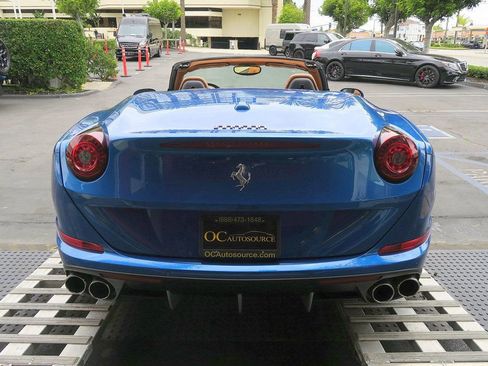 Used 2016 Ferrari California T RWD image 45