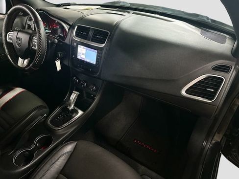 Used 2012 Dodge Avenger R/T image 29