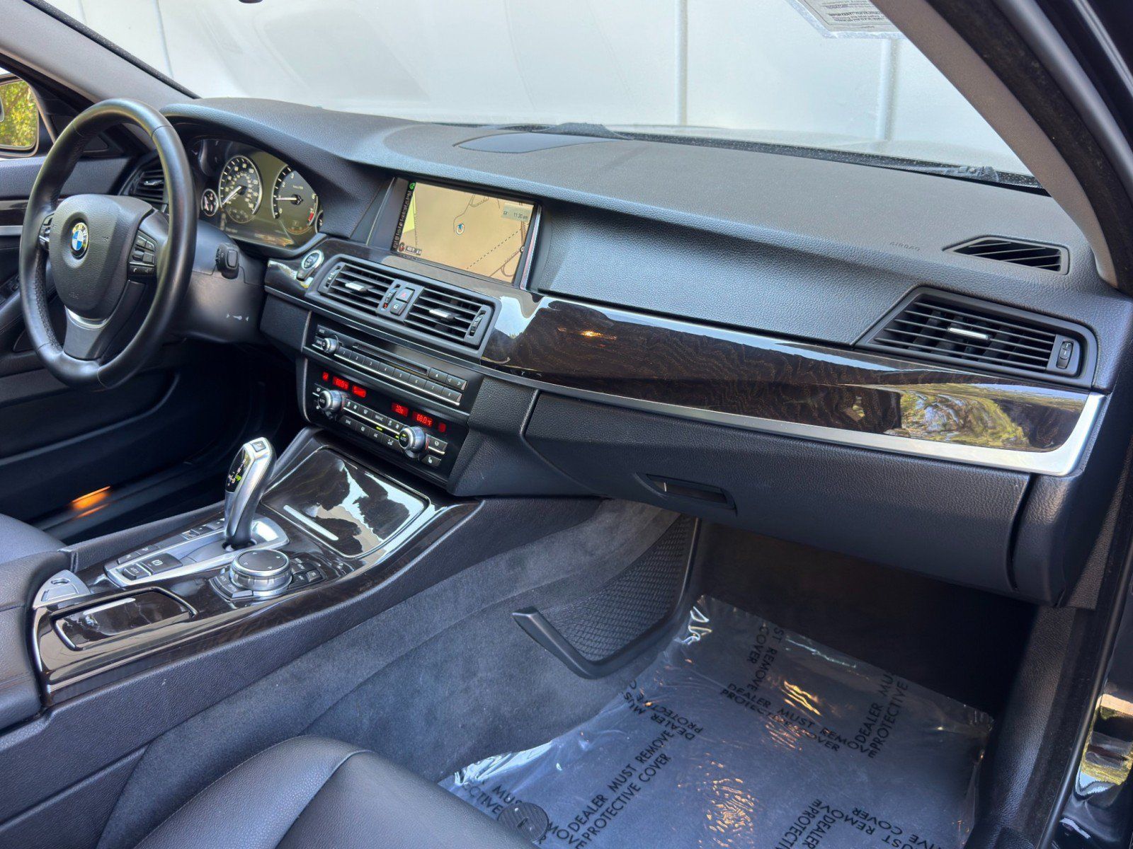 Used 2015 BMW 528i xDrive Sedan AWD/4WD image 14