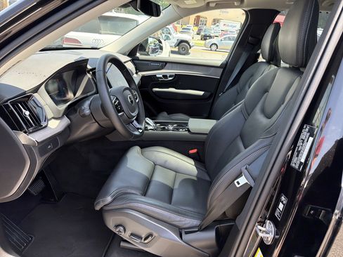 Certified 2026 Volvo XC90 B6 Ultra AWD/4WD image 7