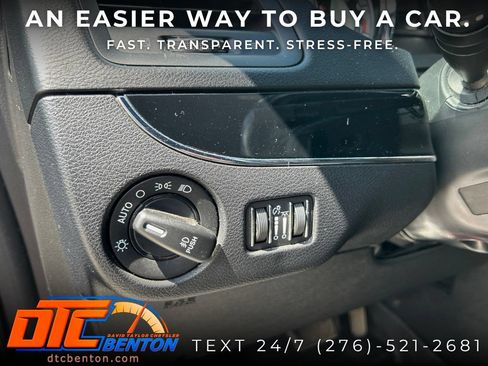 Used 2020 Dodge Grand Caravan SXT w/ Driver Convenience Group FWD image 10