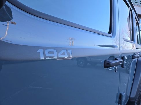 Used 2024 Jeep Wrangler Sport image 21