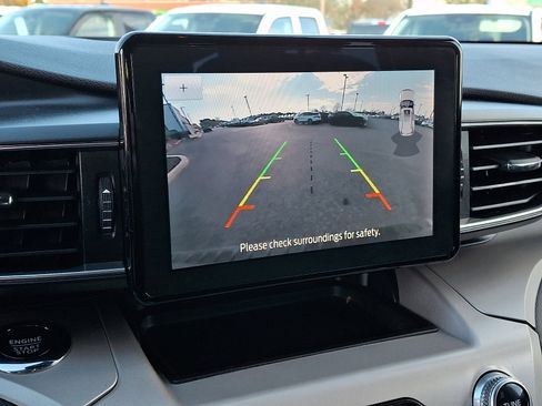 Used 2023 Ford Explorer XLT w/ Equipment Group 202A image 19