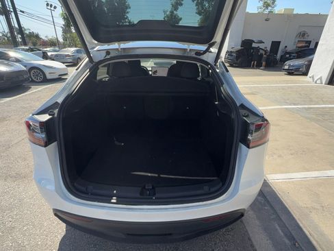 Used 2023 Tesla Model Y Long Range image 16