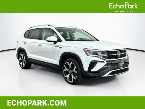 Used 2023 Volkswagen Taos SEL AWD/4WD image 1