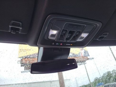 Used 2023 GMC Sierra 1500 AT4 w/ AT4 Premium Package image 21