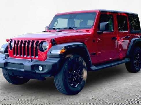 Used 2022 Jeep Wrangler Unlimited Sport AWD/4WD image 3