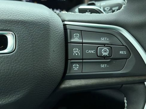 New 2026 Jeep Grand Cherokee L Limited AWD/4WD image 28