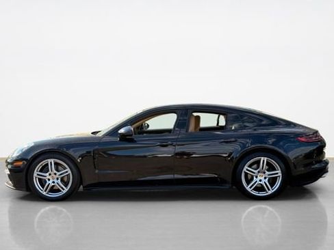 Used 2017 Porsche Panamera 4 AWD/4WD image 5