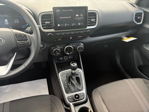 New 2026 Hyundai Venue SEL image 11