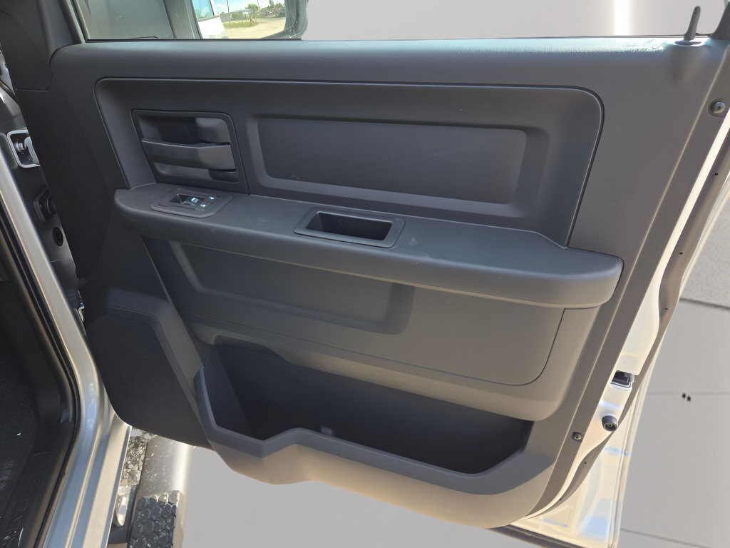 New 2026 RAM 3500 Tradesman AWD/4WD image 5