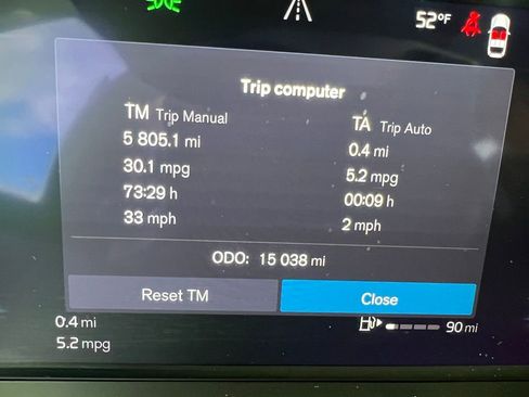 Used 2025 Volvo XC60 B5 Ultra w/ Climate Package image 22