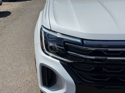 New 2026 Volkswagen Atlas Peak Edition AWD/4WD image 5
