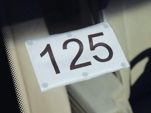 Used 2008 BMW 335i Convertible image 18