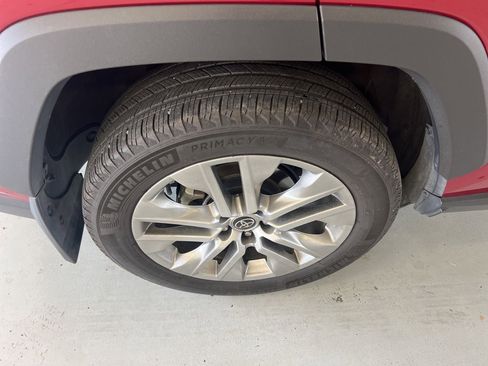 Used 2023 Toyota RAV4 Limited FWD image 17