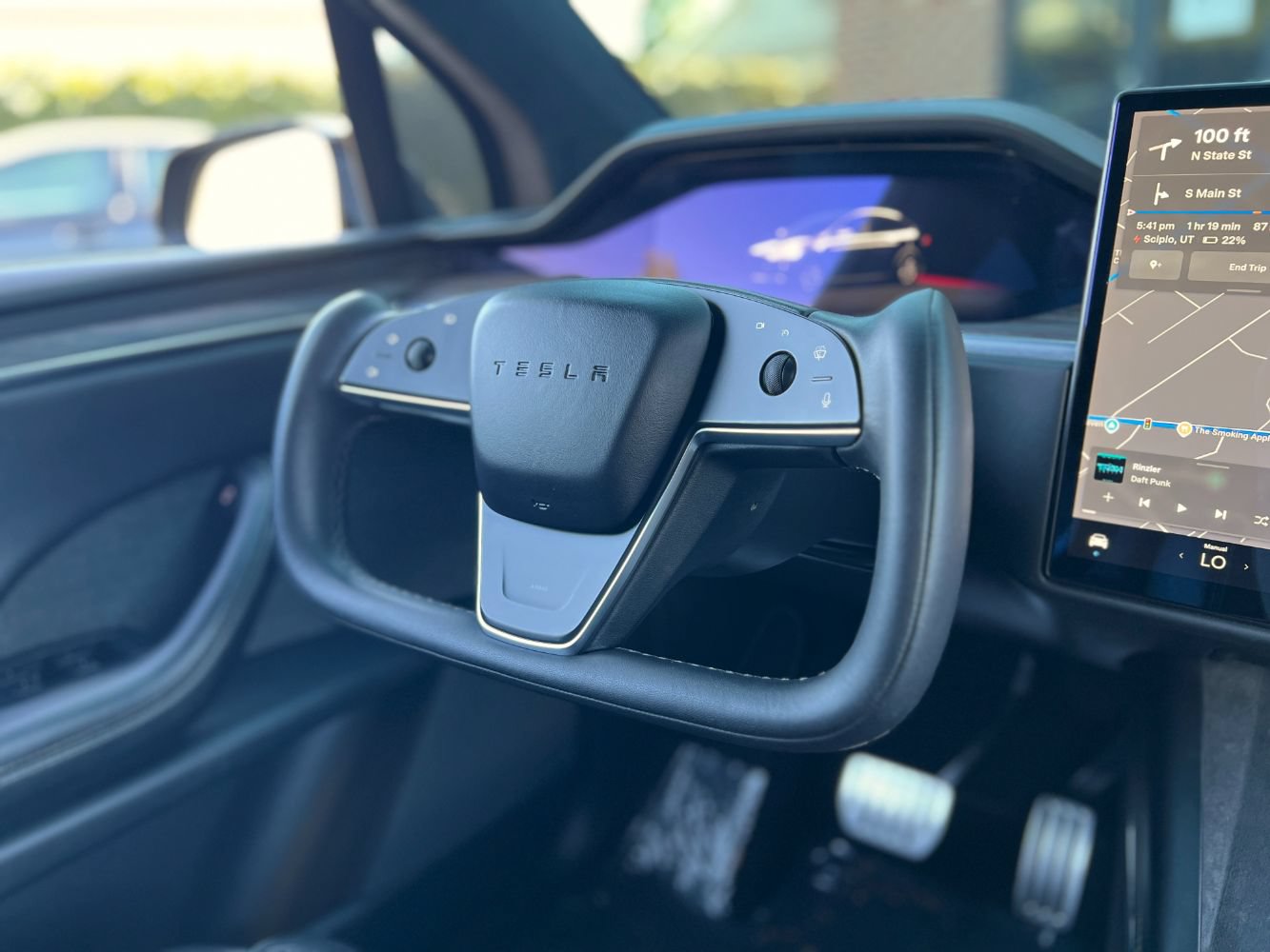 Used 2023 Tesla Model X AWD/4WD image 11