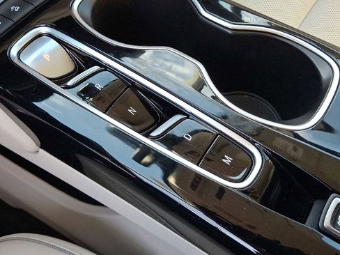 Used 2021 Buick Envision Essence image 14