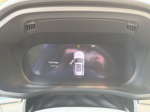 Certified 2024 Volvo XC60 B5 Plus w/ Protection Package Premier AWD/4WD image 21