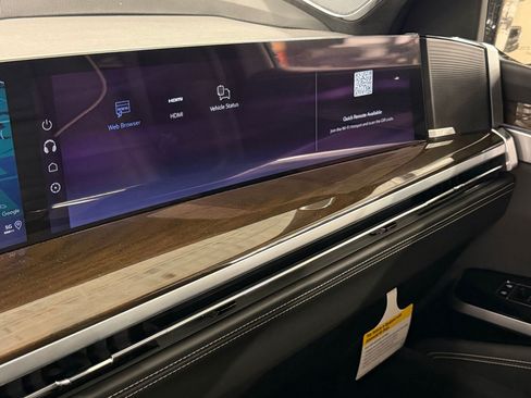 New 2026 Cadillac Escalade Platinum Sport AWD/4WD image 33