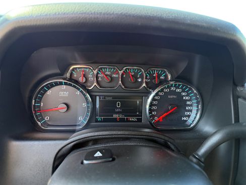 Used 2019 Chevrolet Tahoe LT w/ Luxury Package image 11