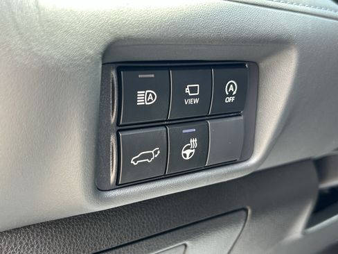 Certified 2024 Toyota Highlander Platinum AWD/4WD image 15