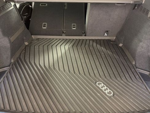 Used 2025 Audi Q5 Premium Plus w/ Premium Plus AWD/4WD image 14